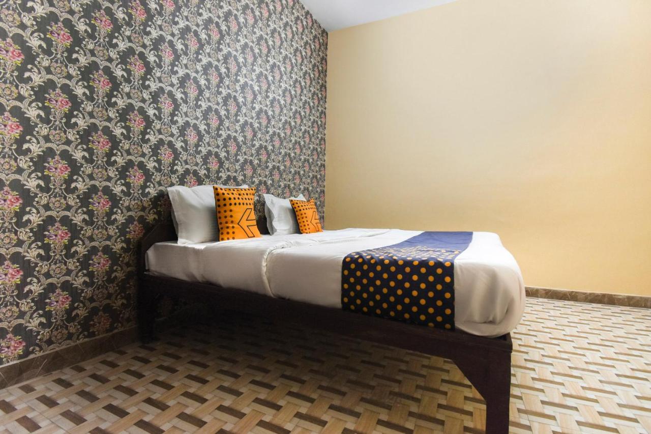Spot On 70295 Sky Inn Jalandhar Eksteriør billede